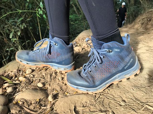 這個戶外品牌穿的人少,奧地利Dachstein達赫斯坦中幫防水登山鞋實測