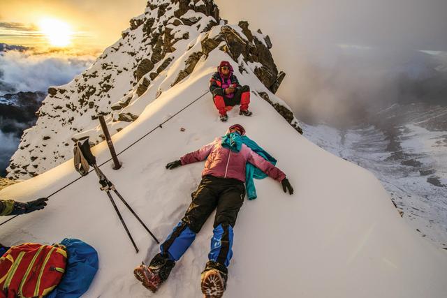 分享初級(jí)雪山攀登,挑戰(zhàn)四姑娘山成功登頂二峰