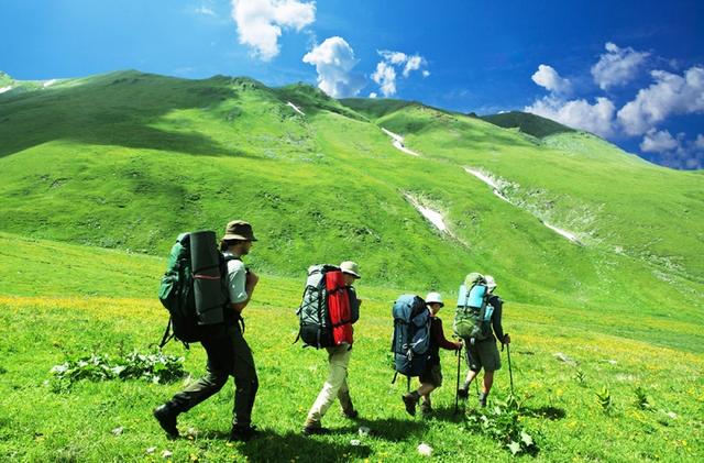 登山需要注意什么嗎?分享一些經(jīng)驗(yàn)給想?yún)⒓优郎交顒?dòng)的新手