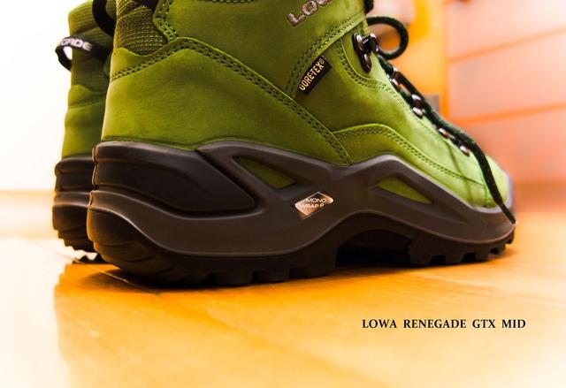 登山鞋選購,美國的Merrell和德國的Lowa開箱體驗