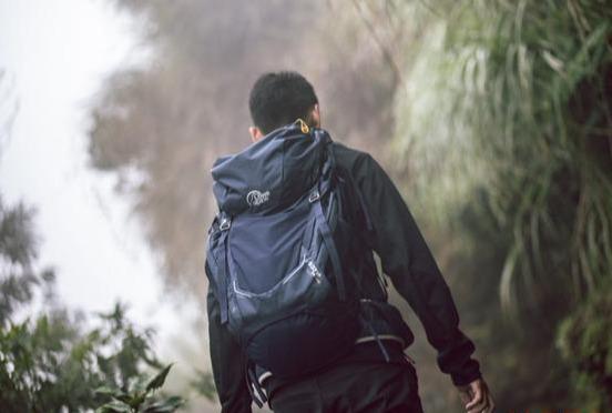 Mammut猛犸象軟殼外套好在哪?看我為你親身實測體驗