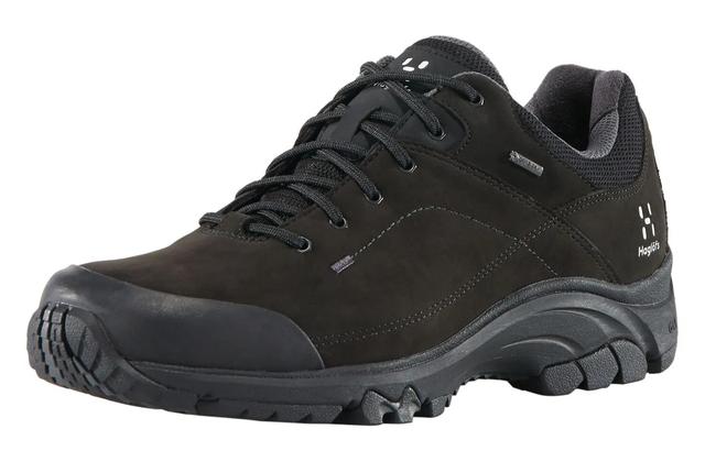 選了11款徒步登山鞋做比較,這些專業品牌哪個性能更好？