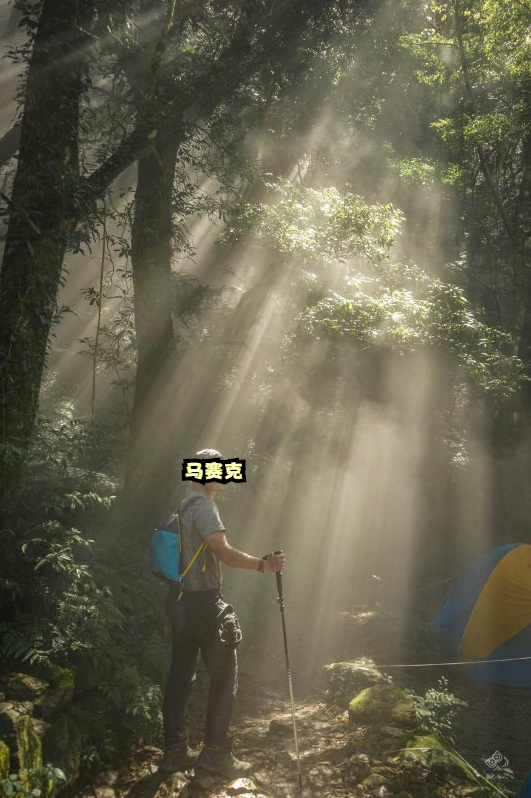 專業戶外品牌Mountain Hardwear山浩外套測評,一款要比始祖鳥Atom便宜的棉服