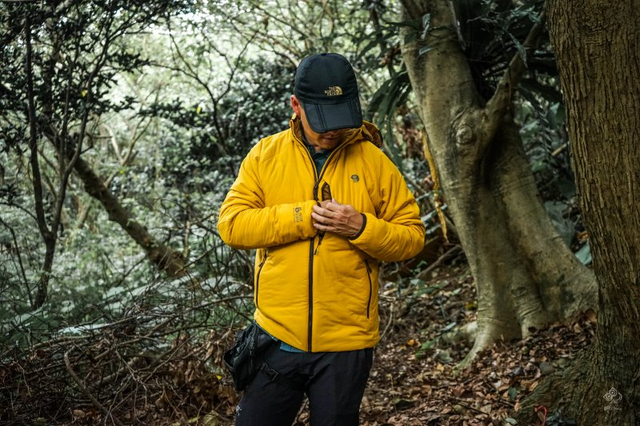 專業戶外品牌Mountain Hardwear山浩外套測評,一款要比始祖鳥Atom便宜的棉服