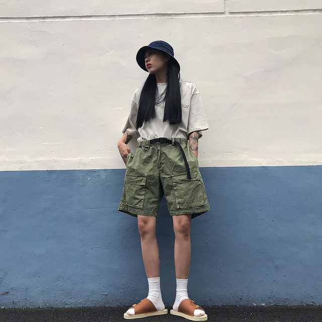 誰說戶外穿搭不能很時尚?這些單品打造潮流露營造型