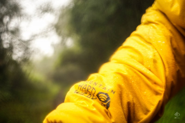 專業戶外品牌Mountain Hardwear山浩外套測評,一款要比始祖鳥Atom便宜的棉服