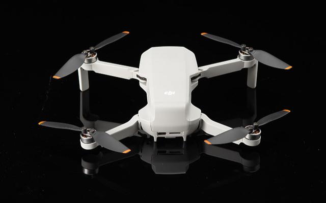 大疆DJI Mavic Mini 2無人機(jī)開箱,是你想買的航拍小飛機(jī)嗎