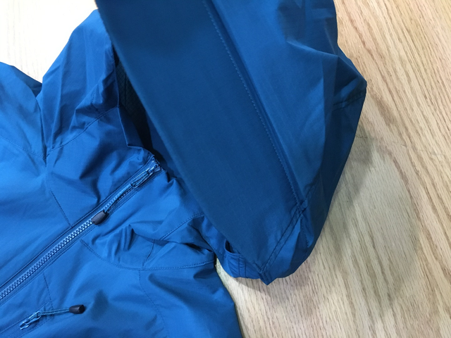 除了Arc'teryx始祖鳥(niǎo)比較貴,這幾款防風(fēng)外套都可以買(mǎi)