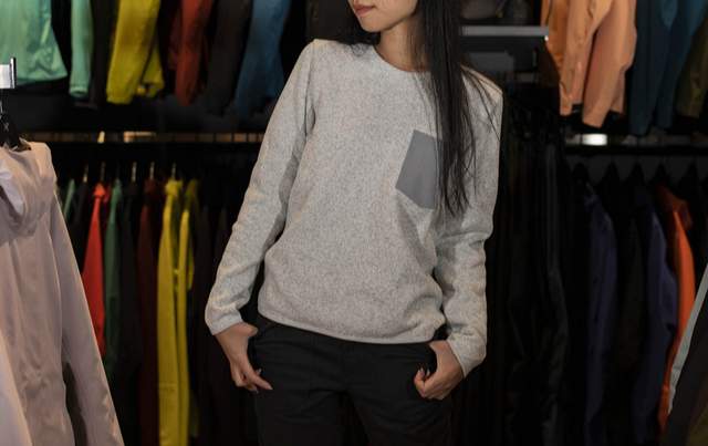 始祖鳥的裝備一直在網上看過,這家在日本的專賣店第一次進去看