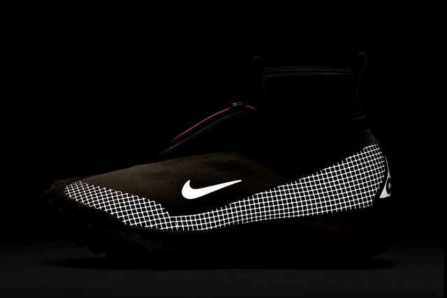 為了ACG能占據(jù)今年的冬靴市場,NIKE又推出了這款戶外鞋