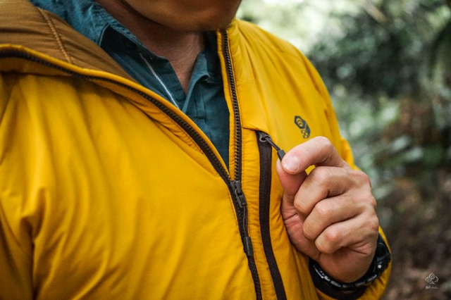 專業戶外品牌Mountain Hardwear山浩外套測評,一款要比始祖鳥Atom便宜的棉服