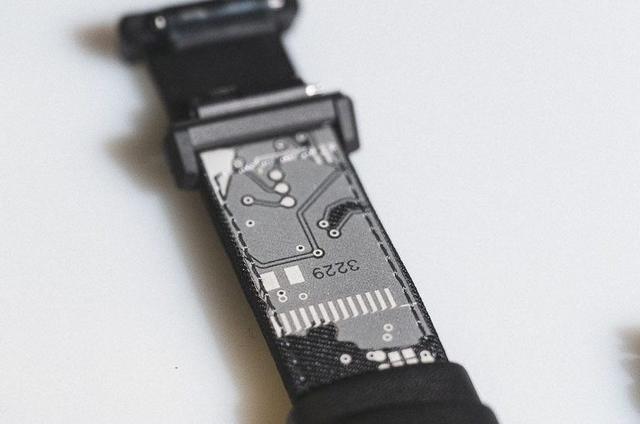 G-Shock帶來了全新DWE-5600CC腕表,最經典百搭的一款手表