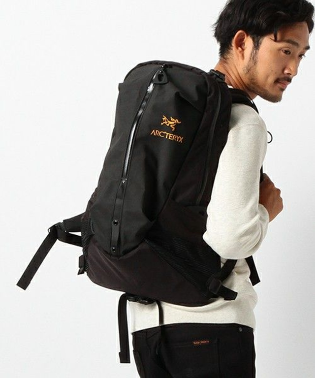 誰說始祖鳥只有Alpha SV這款沖鋒衣,新一代ATOM棉服性價比更高