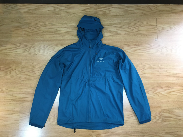 除了Arc'teryx始祖鳥(niǎo)比較貴,這幾款防風(fēng)外套都可以買(mǎi)