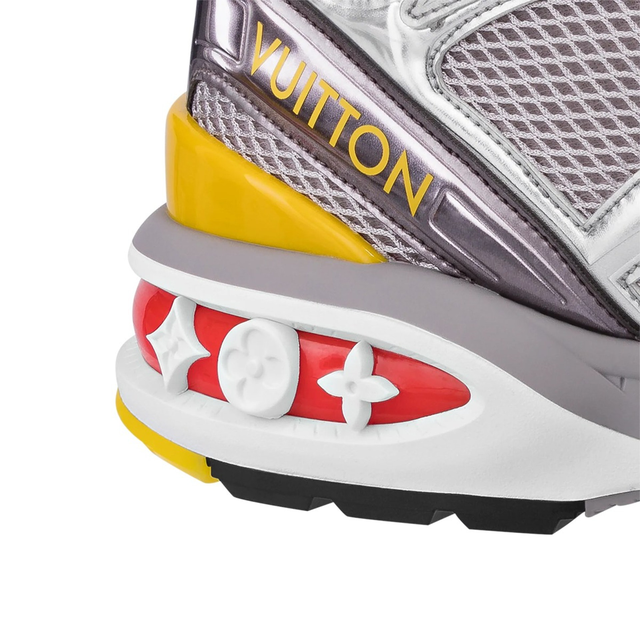 LV戶外跑鞋上架,你舍得穿上萬元的鞋上山嗎?