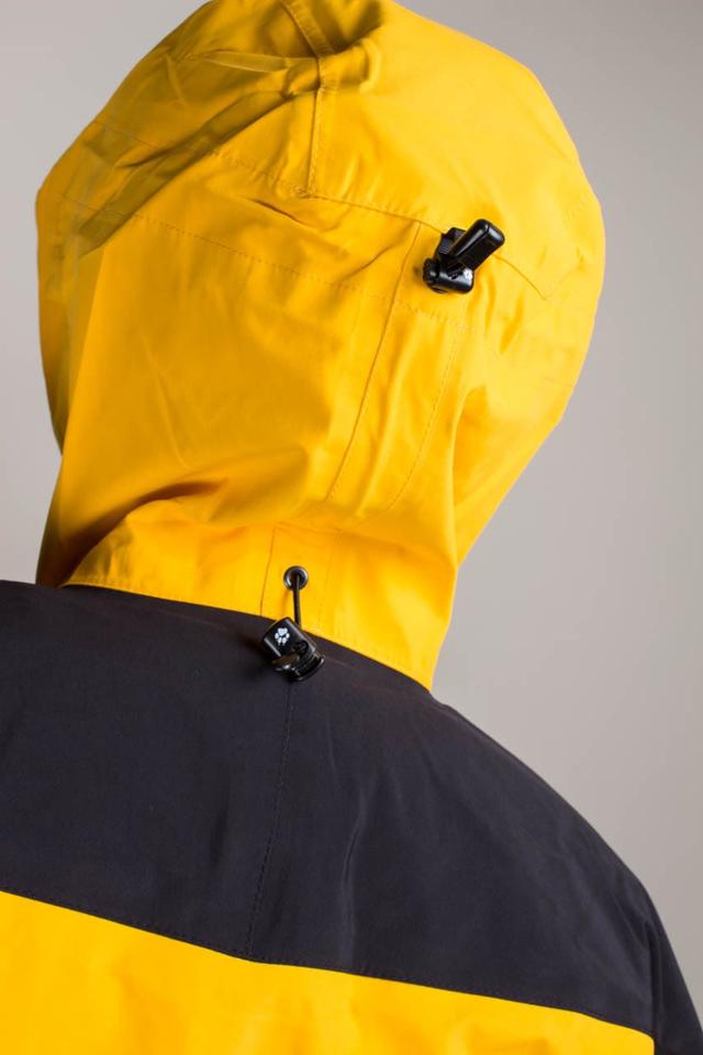 Jack Wolfskin狼爪沖鋒衣開箱,這牌子你買過假貨嗎