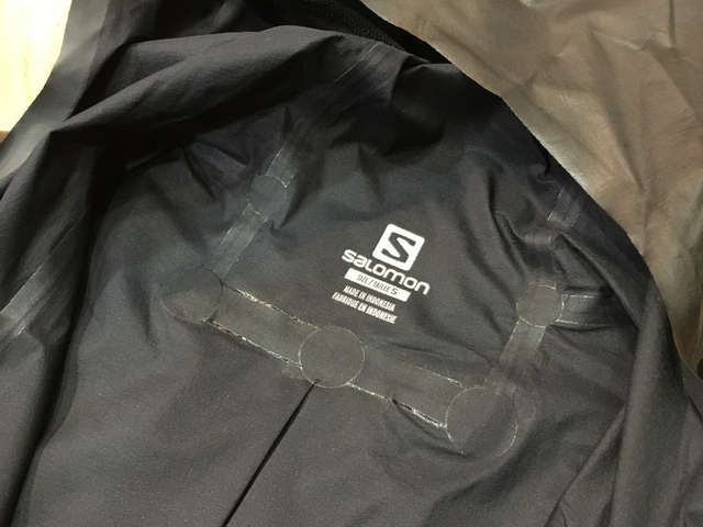 除了Arc'teryx始祖鳥(niǎo)比較貴,這幾款防風(fēng)外套都可以買(mǎi)