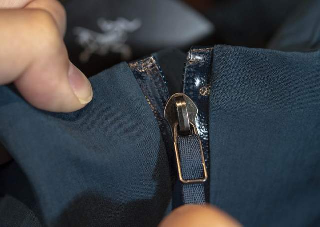 始祖鳥的裝備一直在網上看過,這家在日本的專賣店第一次進去看