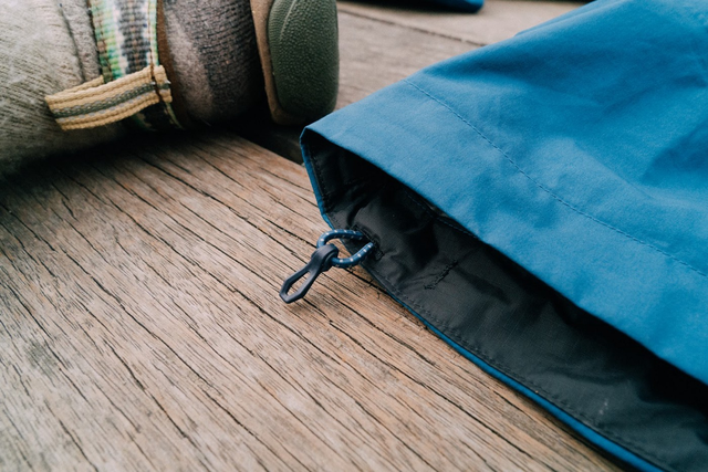 該買一款什么樣的沖鋒衣?入手英國品牌Rab防水沖鋒衣外套開箱