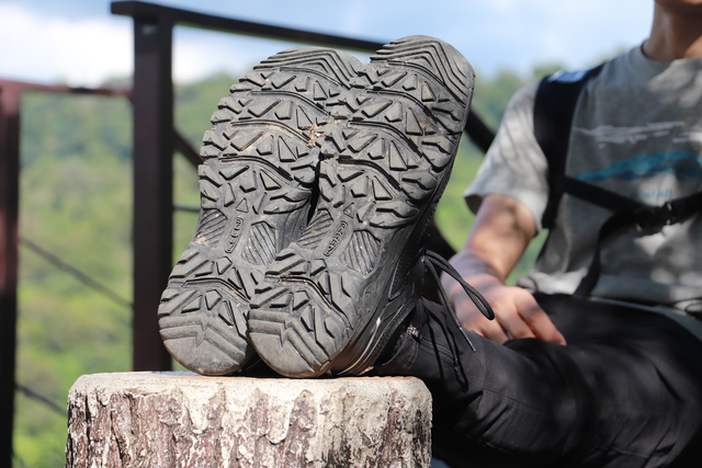 新手該怎么挑登山鞋?KEEN防水徒步登山鞋測(cè)評(píng)體驗(yàn)