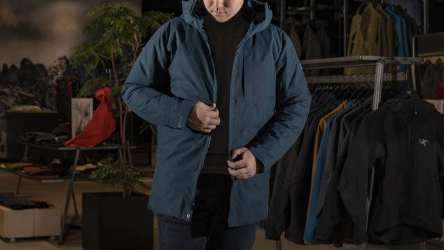 始祖鳥的裝備一直在網上看過,這家在日本的專賣店第一次進去看