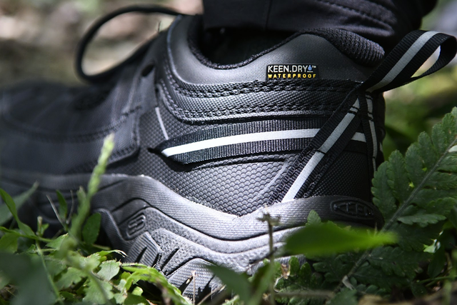新手該怎么挑登山鞋?KEEN防水徒步登山鞋測(cè)評(píng)體驗(yàn)