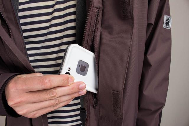 Jack Wolfskin狼爪沖鋒衣開箱,這牌子你買過假貨嗎