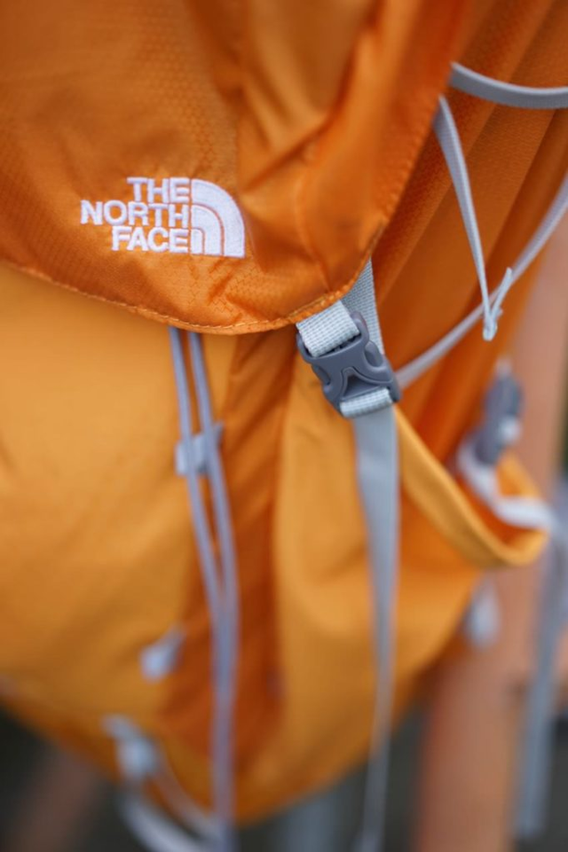 The North Face北面專業(yè)登山徒步背包開箱,說走就走的輕旅行