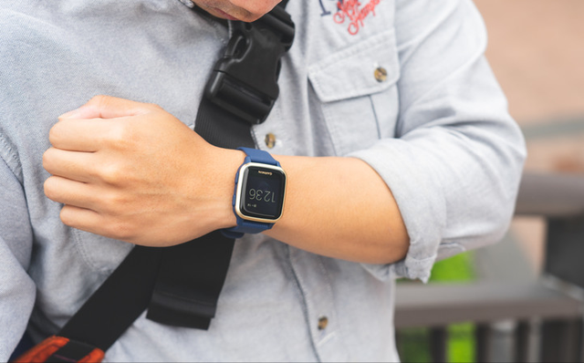 開箱Garmin佳明Venu Sq智能手表,快把蘋果手表扔了