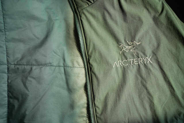 買棉服還是羽絨服?Arc'teryx始祖鳥棉服貴,但暖和呀