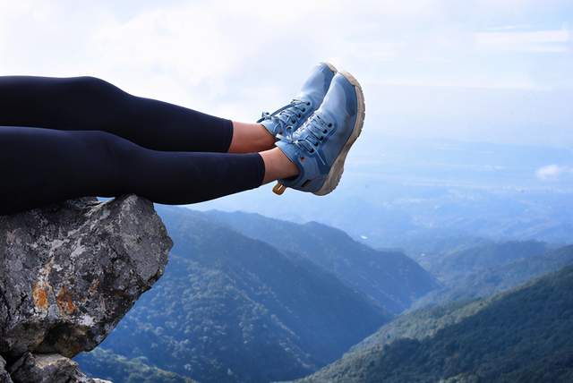 小姐姐為美國(guó)的Teva戶外鞋做測(cè)評(píng),究竟好在哪?