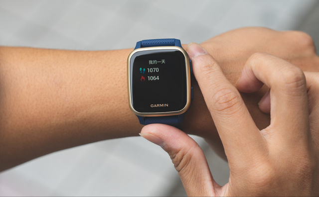 開箱Garmin佳明Venu Sq智能手表,快把蘋果手表扔了