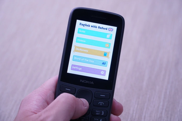 諾基亞手機開箱,2021年了還在用功能機,超長待機便宜又好用