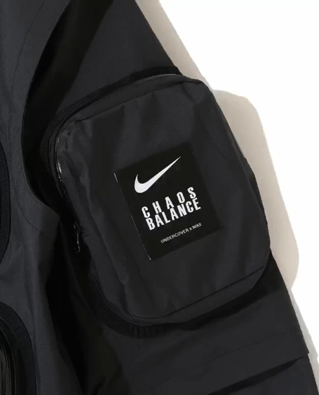 UNDERCOVER和Nike聯(lián)乘的機(jī)能服,你想不到還有十幾種穿法