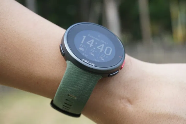 不要只知道佳明和頌拓,來看我手上的博能運動智能手表開箱