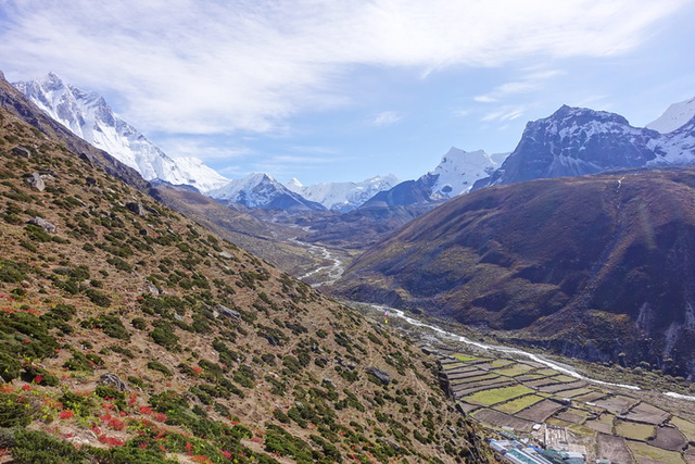 尼泊爾珠峰大本營徒步,用14天走完一生必走的線路