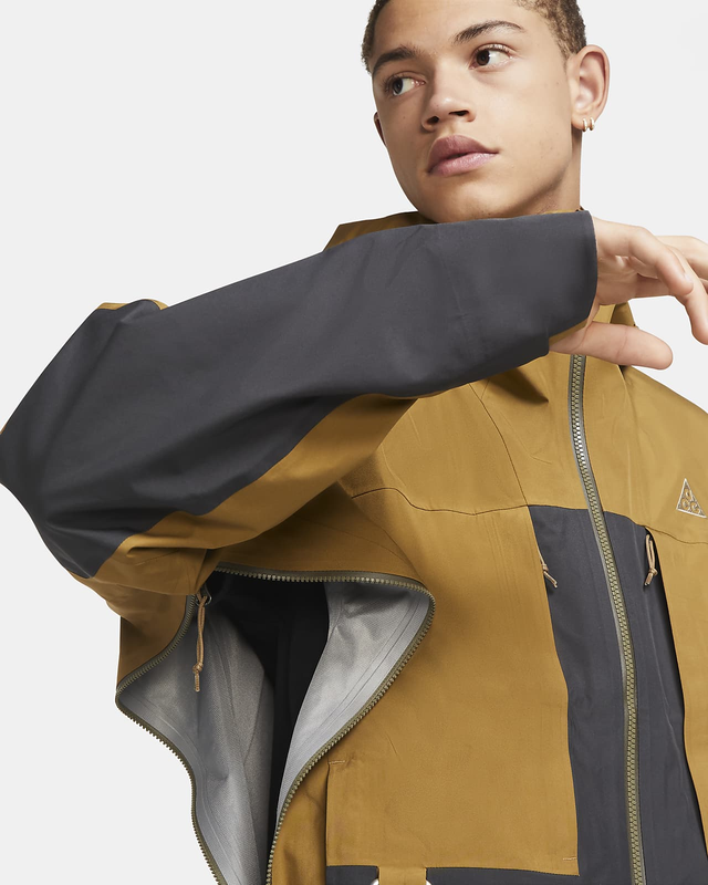 始祖鳥、加拿大鵝、北面這幾件戶外機能外套,一次穿個十年沒問題