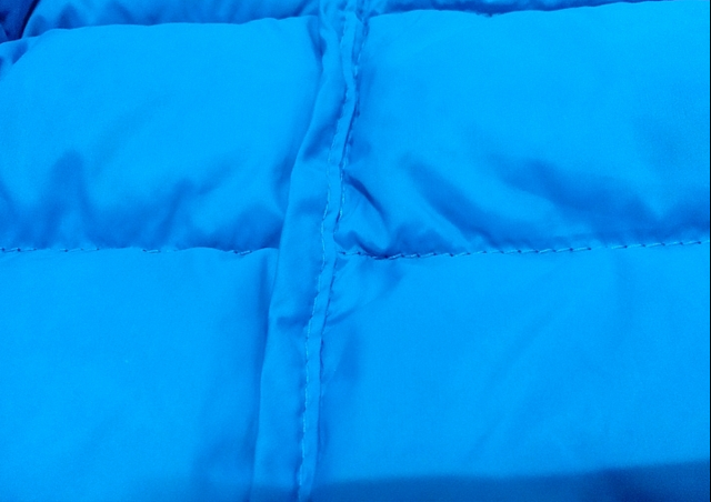 羽絨服選Moncler還是加拿大鵝?我買迪卡儂,便宜啊