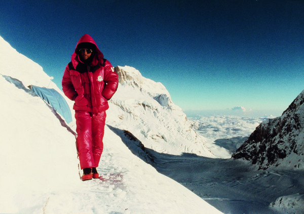 一萬多的羽絨服,憑什么Moncler盟可睞要比波司登貴那么多