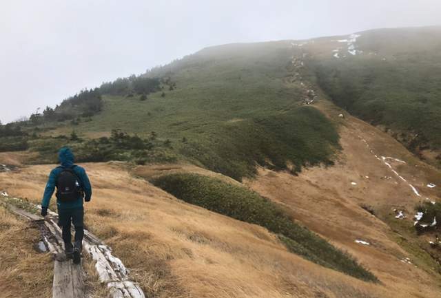 送給正打算出去野外露營的你,新手遇上壞天氣“安全撤退”