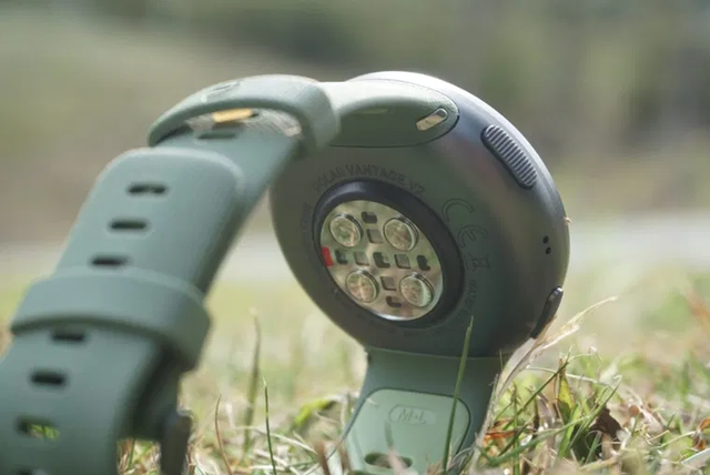 不要只知道佳明和頌拓,來看我手上的博能運動智能手表開箱