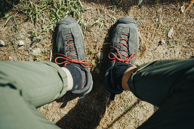 KEEN JASPER開(kāi)箱,喬布斯生前最?lèi)?ài)的鞋除了New balance應(yīng)該就是它