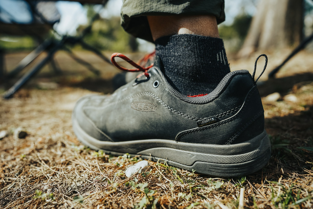 KEEN JASPER開(kāi)箱,喬布斯生前最?lèi)?ài)的鞋除了New balance應(yīng)該就是它