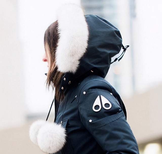 月薪一萬都買不起了,這些羽絨服均價上千甚至上萬元你買得起嗎?