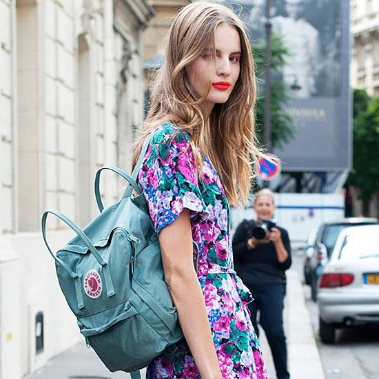 除了火遍全球那款女生愛背的雙肩包,Fjallraven北極狐的戶外褲也不錯