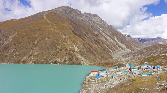 尼泊爾珠峰大本營徒步,用14天走完一生必走的線路