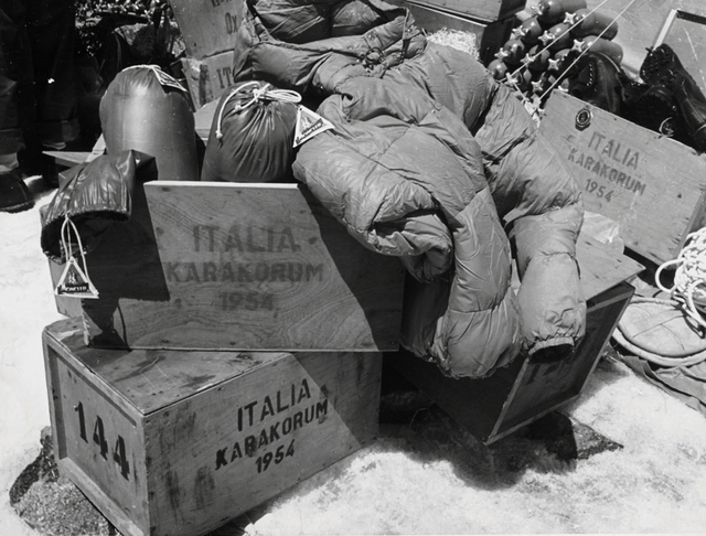 一萬多的羽絨服,憑什么Moncler盟可睞要比波司登貴那么多