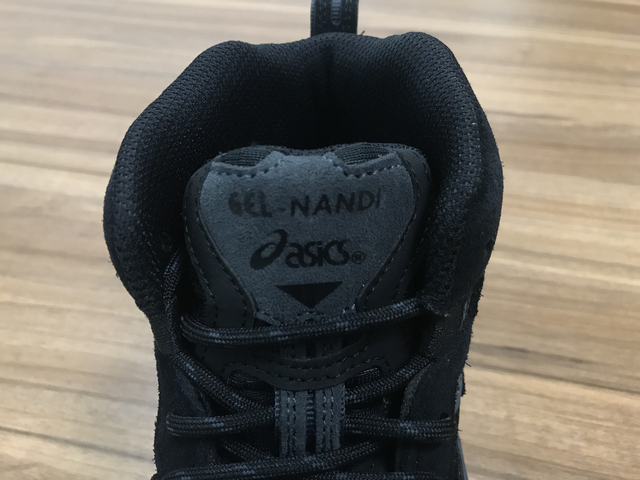 20年前的老土設(shè)計,亞瑟士重新打造,這款復(fù)古越野跑鞋再度回歸