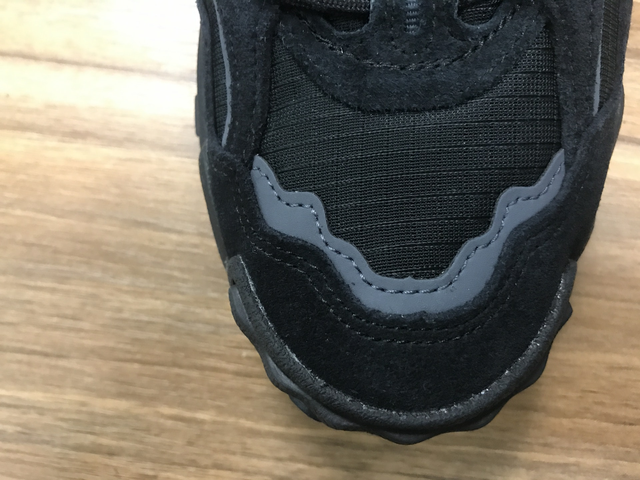 20年前的老土設(shè)計,亞瑟士重新打造,這款復(fù)古越野跑鞋再度回歸