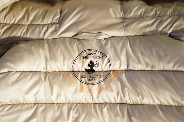 意大利戶外品牌Save The Duck羽絨服實測,除了保暖還能救鴨子的命